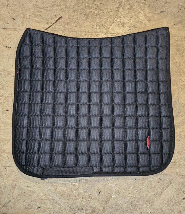 Aviar Saddle Pad Mesh With Swarovski color:Black