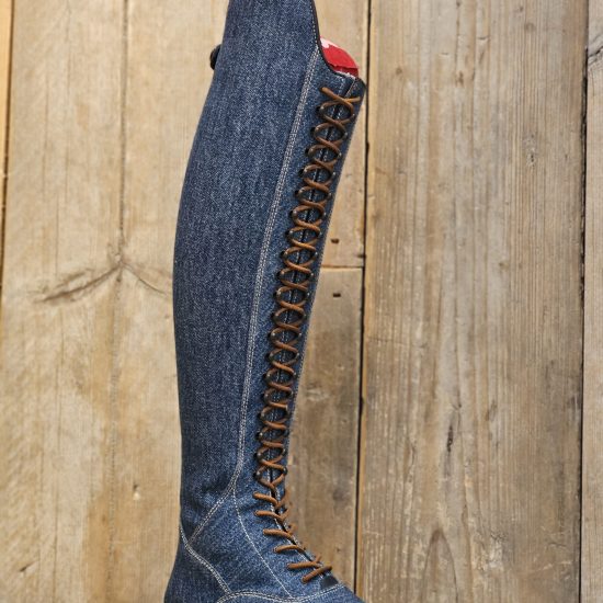 Levade_special_denim_blue_jeans