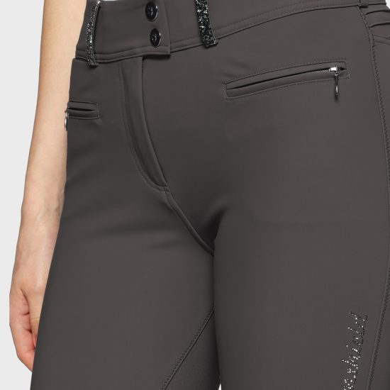 VERTICAL_CLARA_PREMIUM_FULL_GRIP_MAGNET_DETAIL